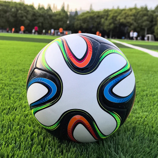 Balón de futbol tamaño 5.